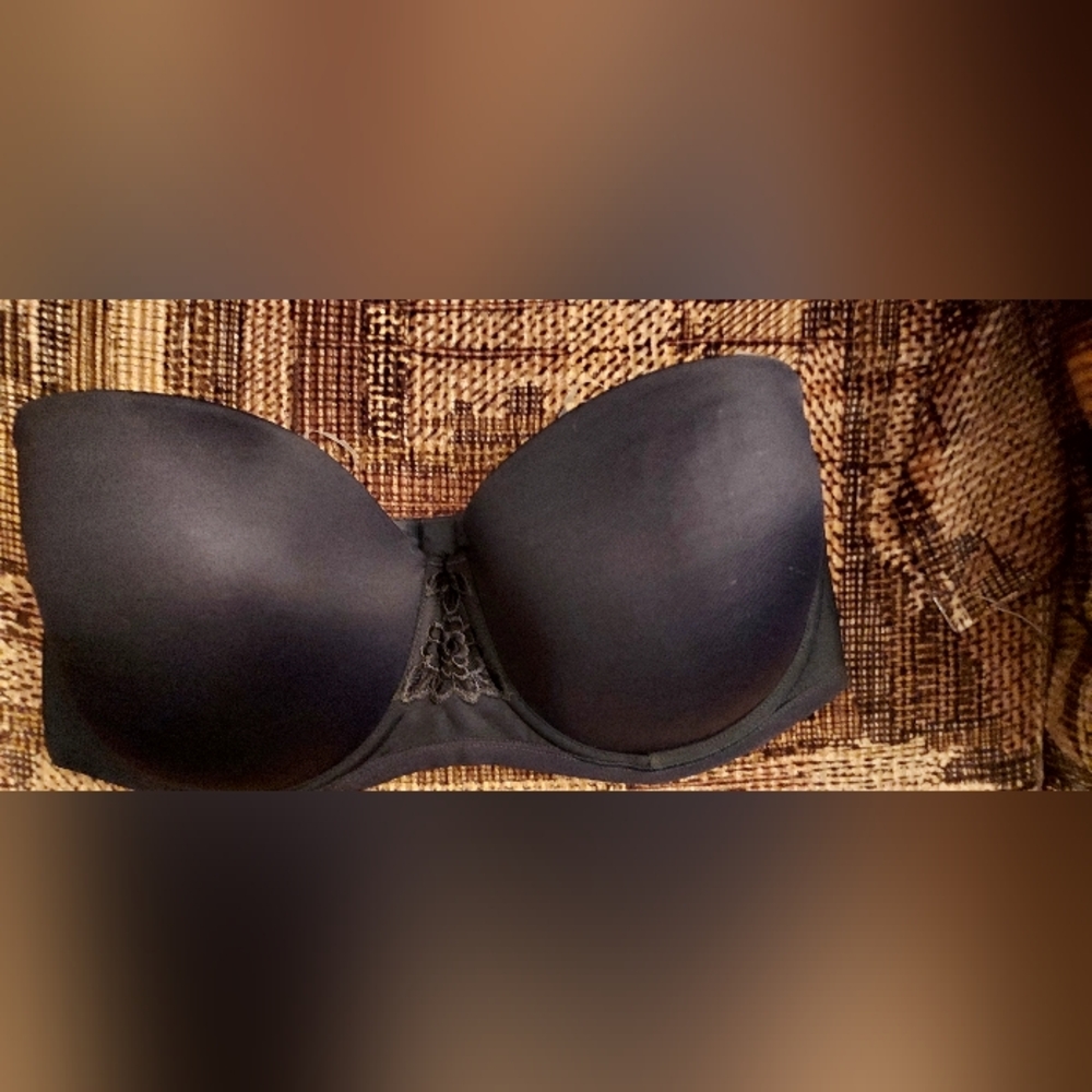 34DD Black Strapless Padded Bra